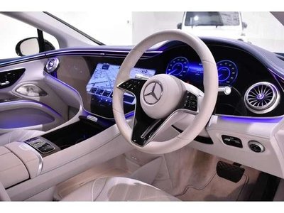 MERCEDES-BENZ EQS - 2