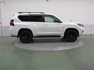 TOYOTA LAND CRUISER PRADO - 5