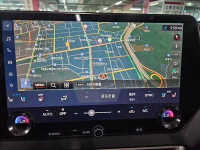 صورة 8 لـ 2025 Lexus RX