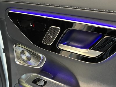 2025 Mercedes-BENZ C-CLASS — миниатюра 24