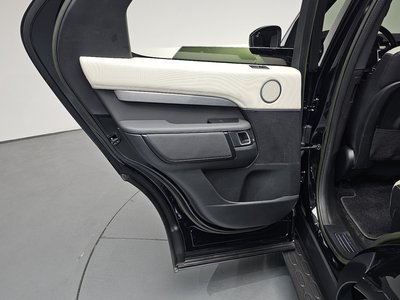 2023 LAND Rover DISCOVERY thumbnail 15