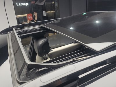 2023 LAND Rover DISCOVERY thumbnail 22