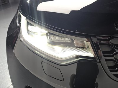 2023 LAND Rover DISCOVERY photo 9