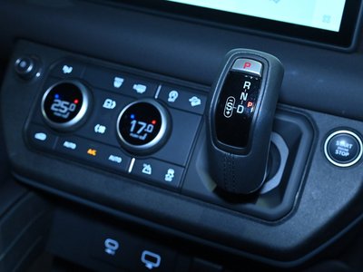 2024 LAND Rover DEFENDER — миниатюра 28