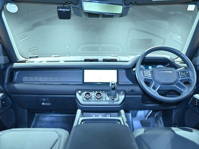 2024 LAND Rover DEFENDER photo 10