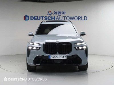 2025 BMW X7 — фото 2