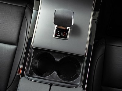 2025 LAND Rover RANGE ROVER VELAR — миниатюра 46