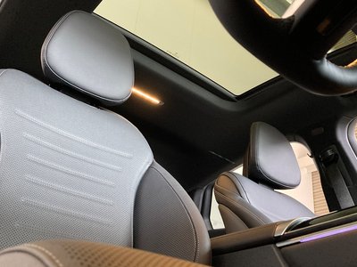 MERCEDES-BENZ GLC - 9