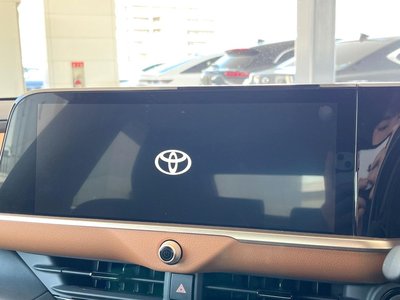 TOYOTA CROWN CROSSOVER - 3