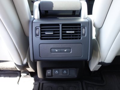2025 LAND Rover DISCOVERY thumbnail 32