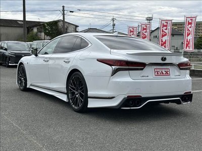 صورة 4 لـ 2020 Lexus LS