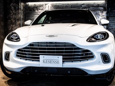 ASTON MARTIN DBX - 7