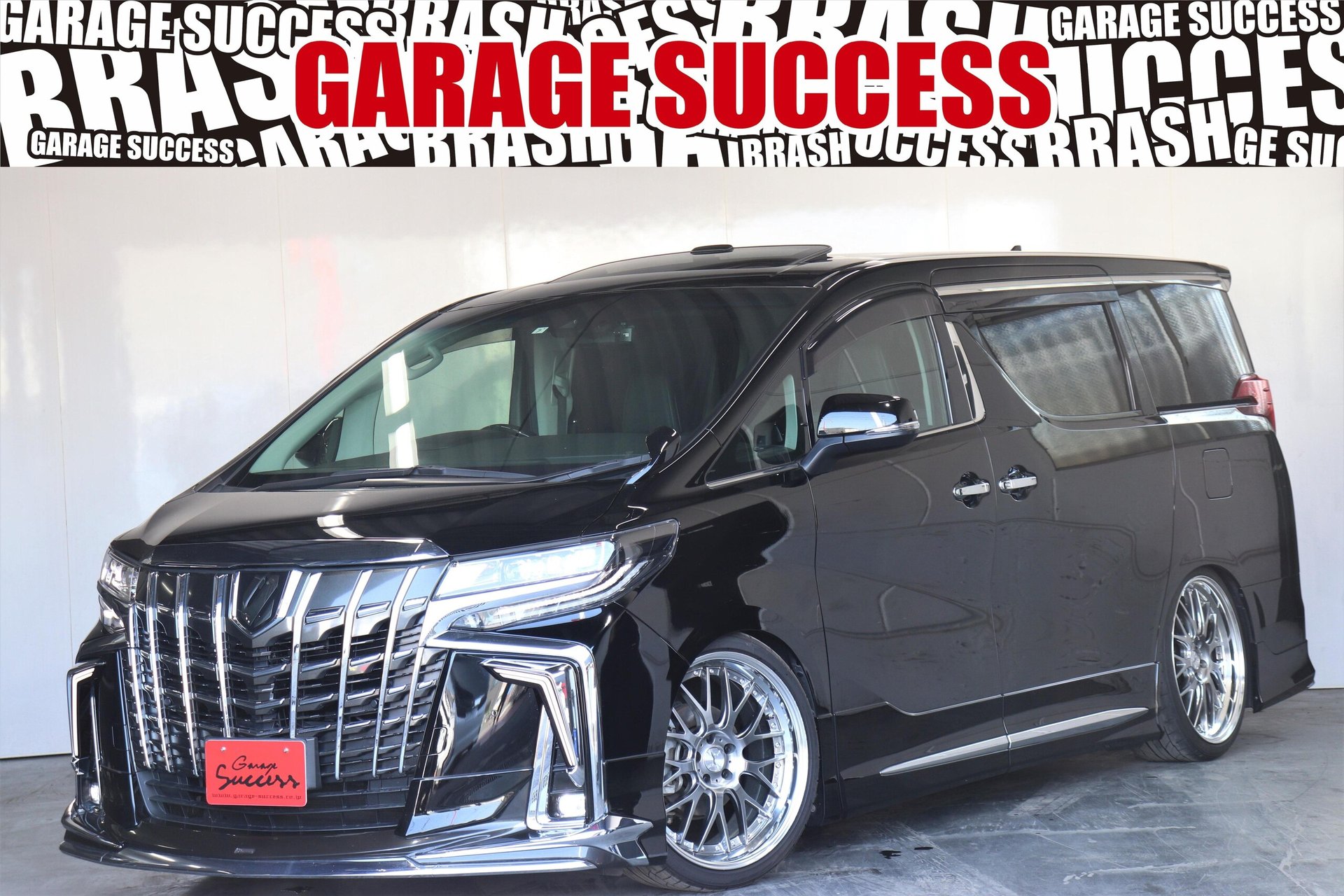 TOYOTA ALPHARD - View 1