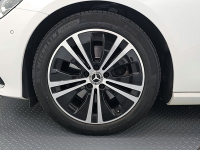 MERCEDES-BENZ E-CLASS - 6