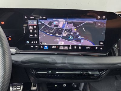 2025 AUDI A6 E-TRON thumbnail 18