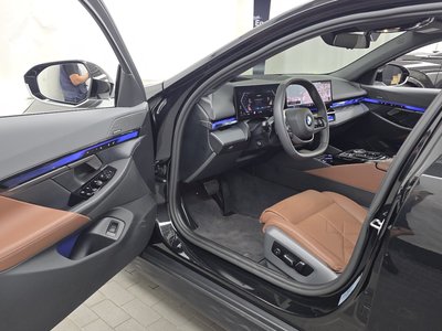 2025 BMW 5 SERIES thumbnail 13