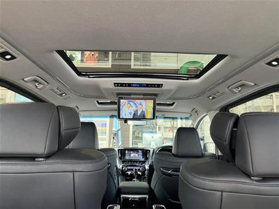 TOYOTA ALPHARD - 2