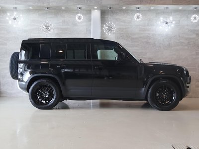 صورة 7 لـ 2025 LAND Rover DEFENDER