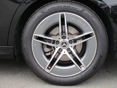 MERCEDES-BENZ E-CLASS - 9