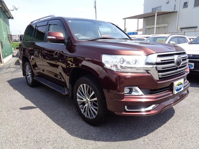 TOYOTA LAND CRUISER 200 - 3