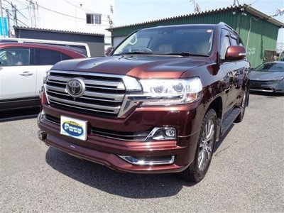 TOYOTA LAND CRUISER 200 - 1