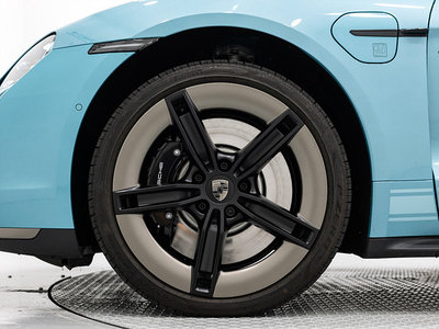 2025 Porsche TAYCAN 照片 6