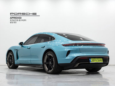 2025 Porsche TAYCAN 照片 4