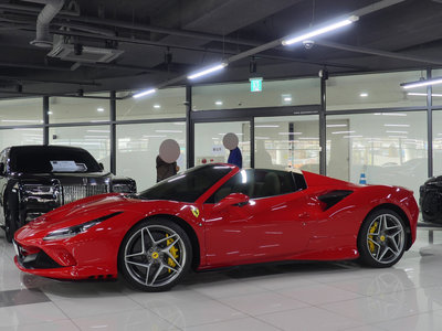 FERRARI F8 SPIDER - 5
