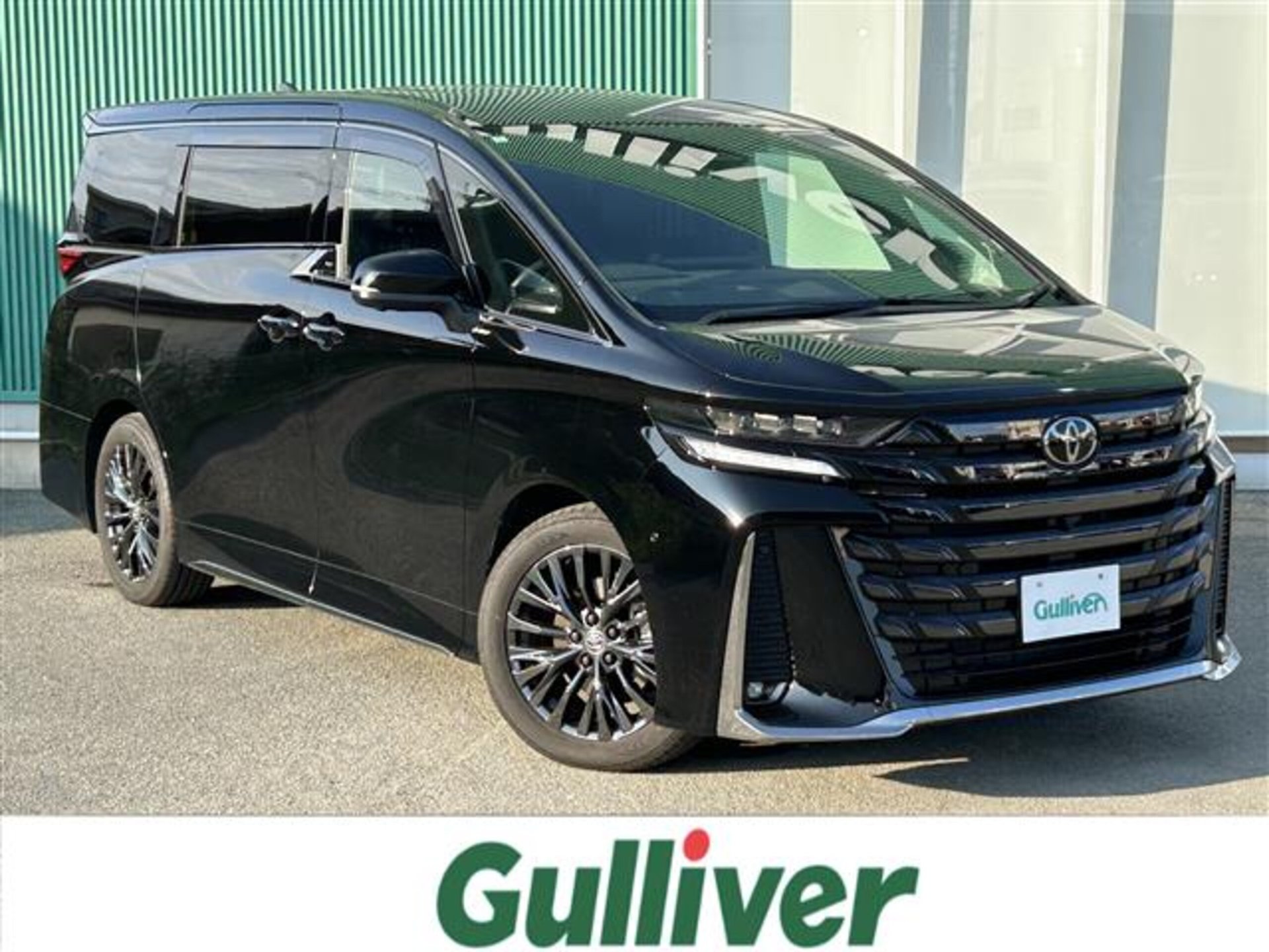 TOYOTA VELLFIRE - View 1