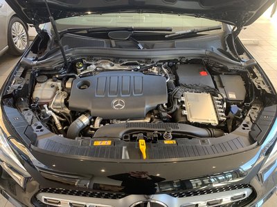 MERCEDES-BENZ GLA - 10