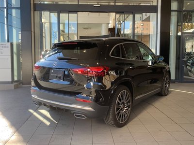 MERCEDES-BENZ GLA - 4