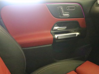 2023 Mercedes-BENZ GLB — миниатюра 16