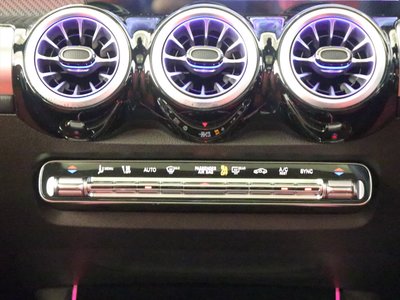2023 Mercedes-BENZ GLB — миниатюра 15