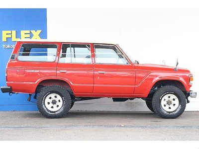 TOYOTA LAND CRUISER 60 - 8