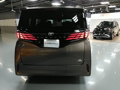 TOYOTA ALPHARD - 5