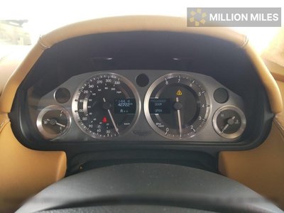 ASTON MARTIN V8 VANTAGE - 6