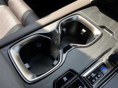 2024 Lexus RX — миниатюра 29