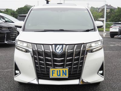 2022 TOYOTA ALPHARD photo 2