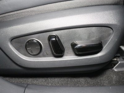 2023 Lexus RX thumbnail 28
