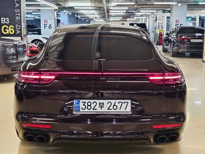 PORSCHE PANAMERA - 7