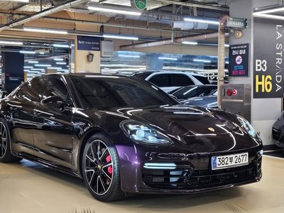 PORSCHE PANAMERA - 5