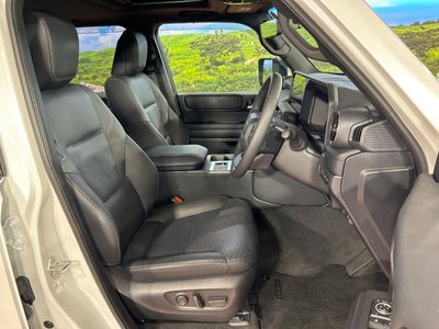 TOYOTA LAND CRUISER 250 - 8