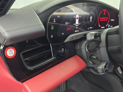 2023 Porsche TAYCAN 缩略图 27