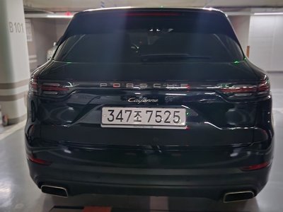 PORSCHE CAYENNE - 4