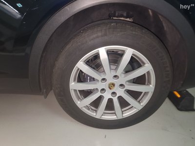 PORSCHE CAYENNE - 6