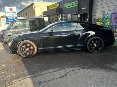 BENTLEY CONTINENTAL - 4