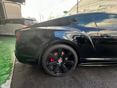 BENTLEY CONTINENTAL - 8