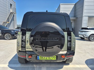 LAND ROVER DEFENDER - 2