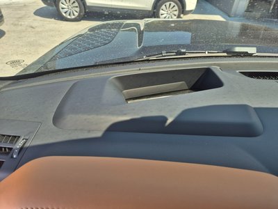 LAND ROVER DEFENDER - 9