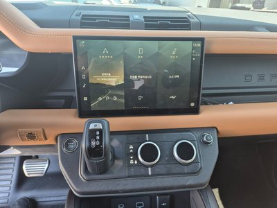 LAND ROVER DEFENDER - 5